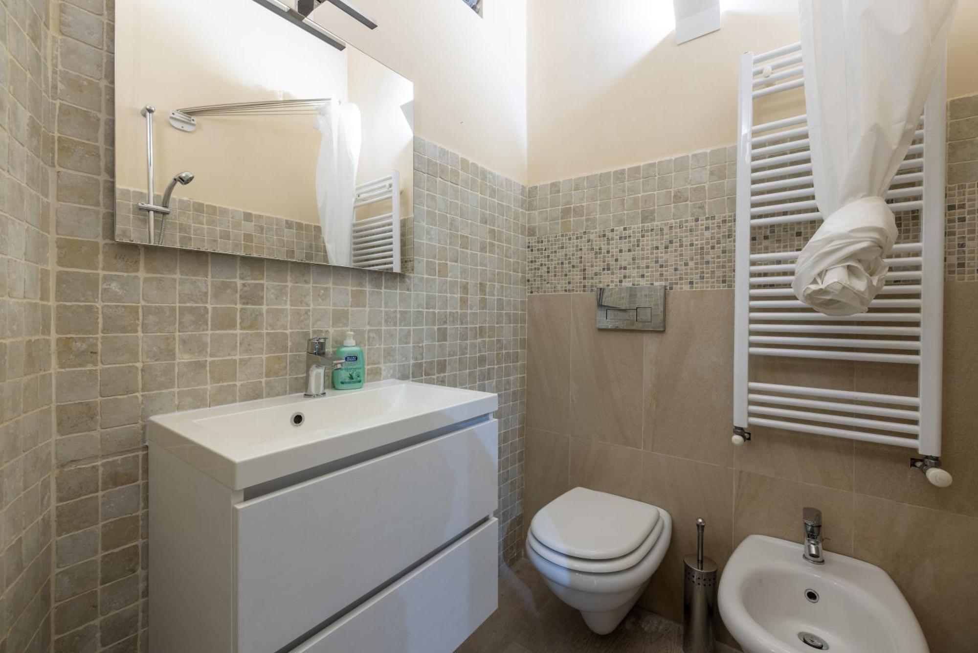 Lovely Studio Apartment - Capocci Рим Екстер'єр фото